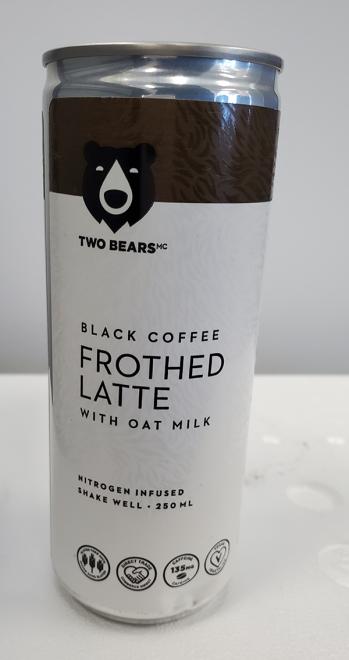 Two bears Black Coffee Frothed Latte with Oat Milk 제품사진 #1